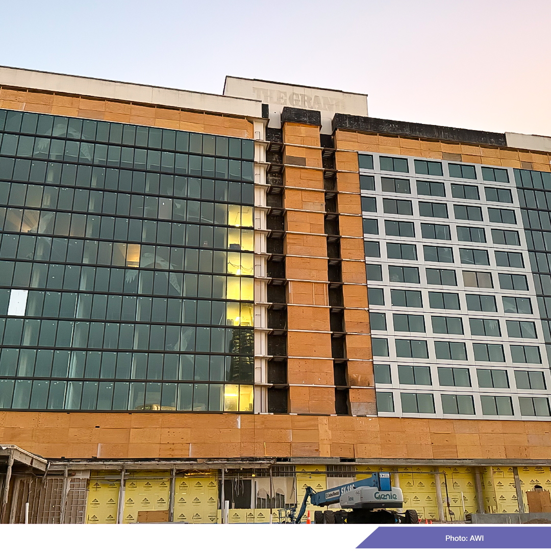 advancedwindow's tweet image. Our first Houston project, The Greenleigh, is coming along nicely, with AWI-installed windows reflecting the Texas blue skies and sun. Looking forward to this amazing renovation of a former hotel come to life. Partners: Rockbridge, @questwindows
#windowinstallation