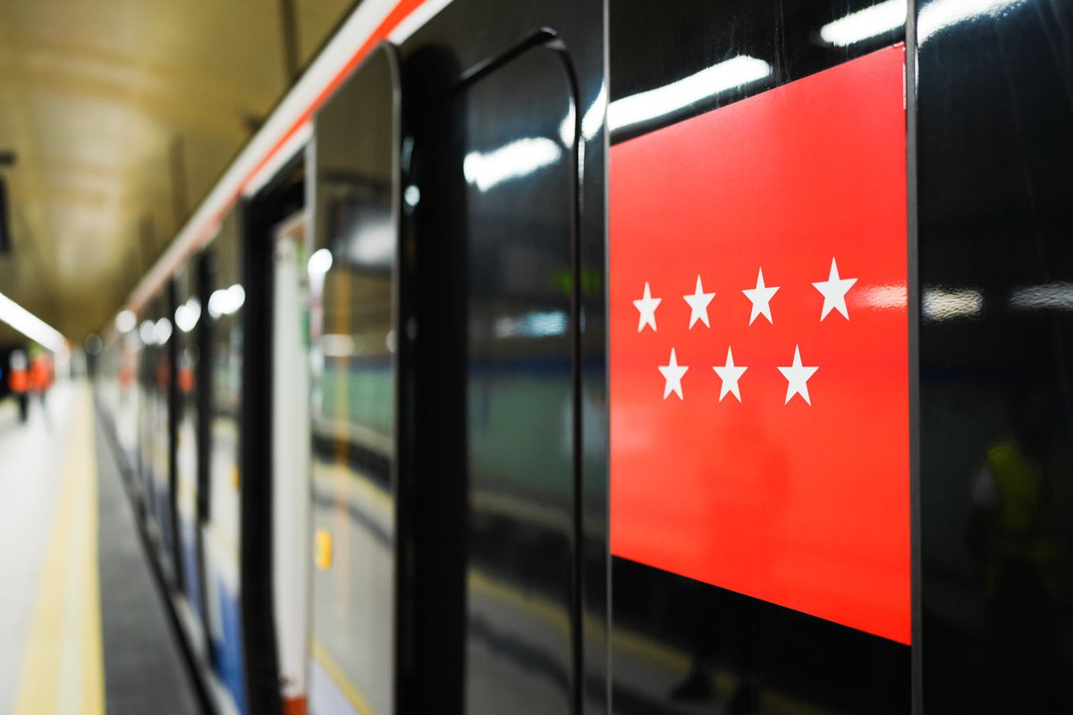 Transportes_CM's tweet image. 🚇 La @ComunidadMadrid refuerza el transporte público para facilitar la movilidad a los usuarios afectados por el descarrilamiento de un tren de Cercanías.

🚌 El @CRT_Madrid incrementa los interurbanos en las líneas 281 y 287 y @metro_madrid la frecuencia de trenes en la L9.
