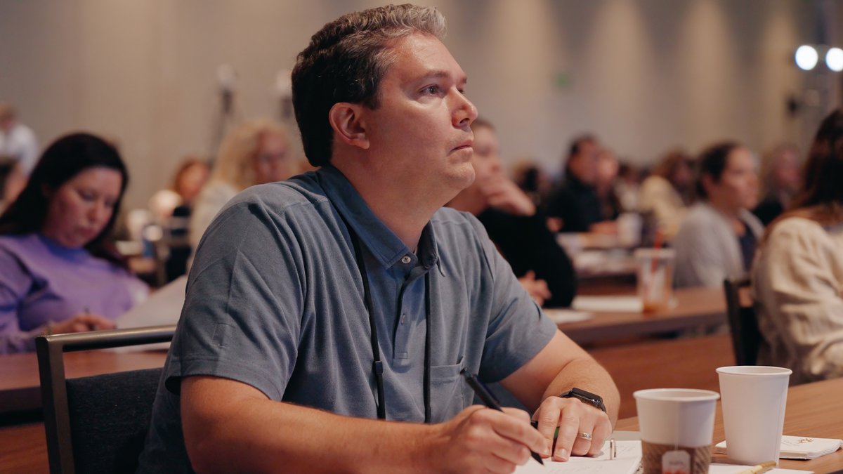 The difference at Maui Derm begins with the faculty. Our speakers are active investigators, guideline authors, and frontline clinicians who turn evidence into practical algorithms. mauiderm.com
