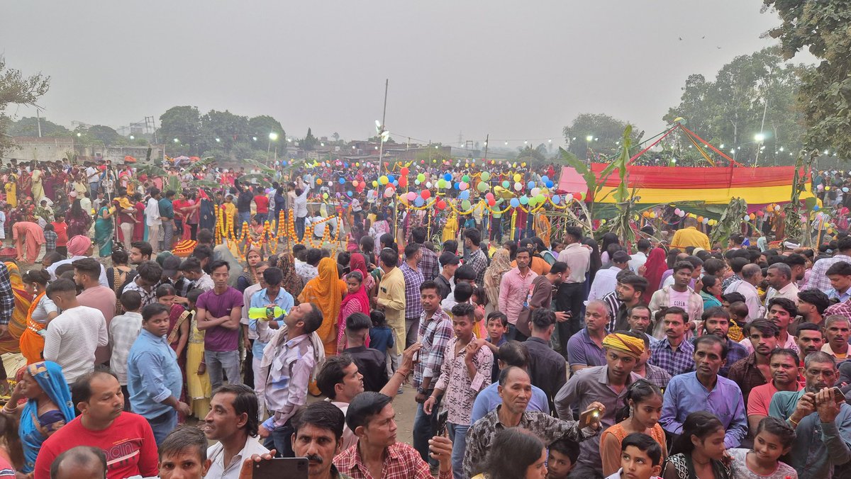 🌞 छठ पर्व की आस्था और श्रद्धा को नमन 🙏
आज छठ पूजा के आयोजित भव्य कार्यक्रमो में शामिल होकर मेरे बड़े भाई श्री हरपाल ढांडा जी ने सभी श्रद्धालुओं को छठ महापर्व की हार्दिक शुभकामनाएँ दीं।

यह पर्व निष्ठा, स्वच्छता और सूर्य उपासना का अद्भुत प्रतीक है  #FestivalOfFaith