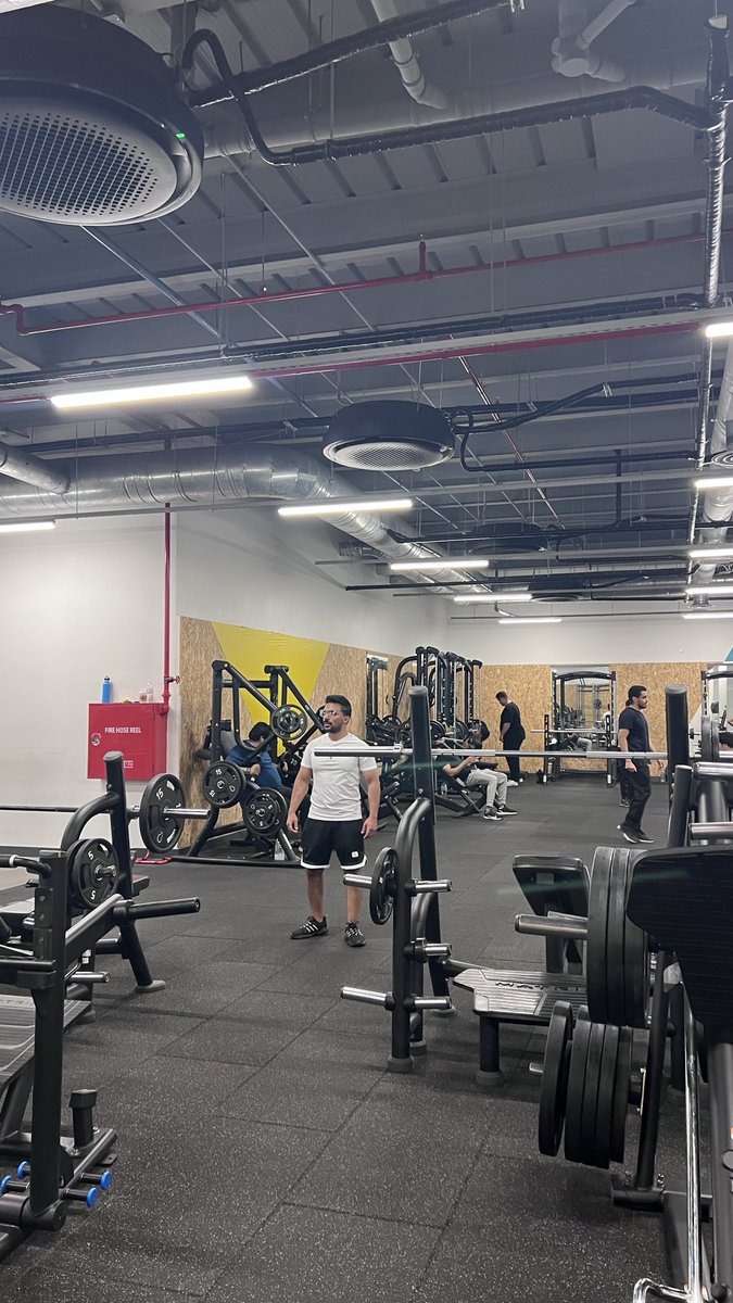 13Hatan's tweet photo. Legs 🦿#بداية_الإلتزام 💀⛓️ https://t.co/zuqN1EIGQe