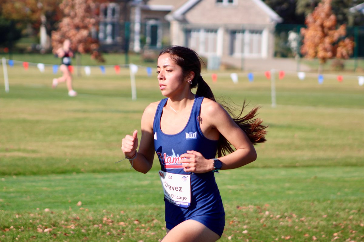 UIC_XCTF's tweet image. It’s go time for XC🏁
Flames hit the Valley for championship weekend🔥

#ChicagosCollegeTeam