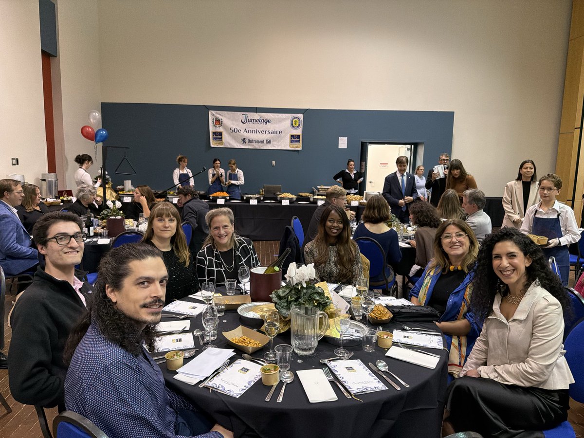 Congratulations to the Outremont Twinning Committee for the festivities over the past few days.

And, as every year, the Oyster Dinner was a great success. 🦪

Thank you to the whole team, the volunteers, and the local restaurants who prepared this delicious meal.