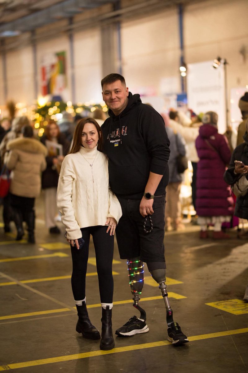 Can we get 5000 people to reply "I stand with Ukraine 🇺🇦"?

Yes or No?