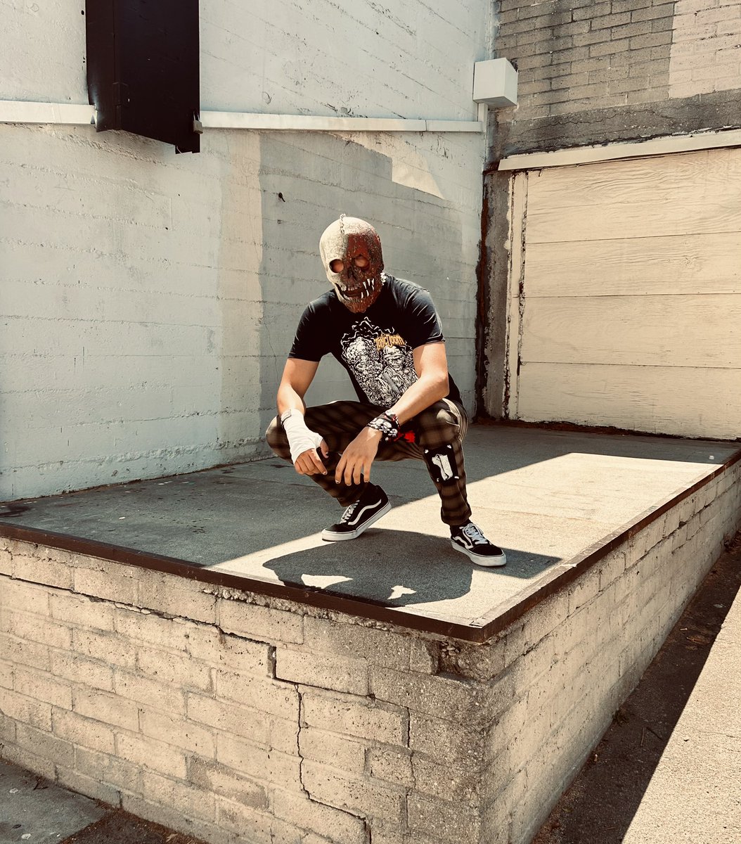 kevin_slayer_'s tweet image. Repping the “Fallout 2.0” Tee from “TOXIC DOOM STUDIOS”

#horror #modelling #MASKS