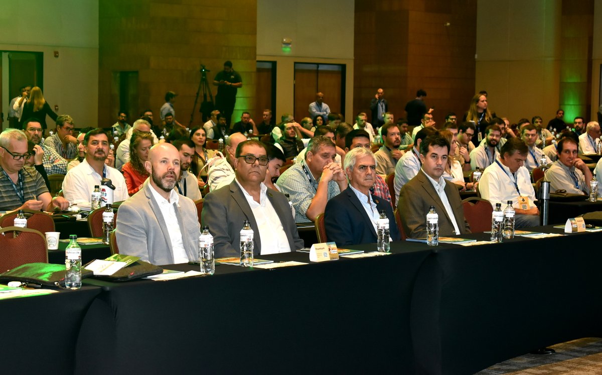 arp_py's tweet image. EL CONGRESO CEA SE PONE EN MARCHA CON AUDITORIO LLENO E INTERESANTES PONENCIAS
El tradicional evento tiene como objetivo principal ofrecer a los participantes herramientas y estrategias para llevar sus sistemas de producción a un nuevo nivel.
👉acortar.link/MXTr1E