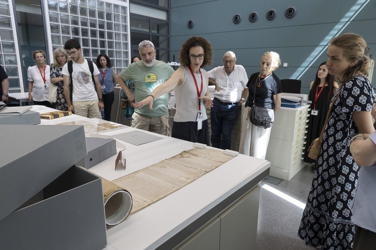 #ICABarcelona2025 🌍 | Si participes a l'<a href="/ICABcn2025/">International Archives Congress ICA Barcelona 2025</a> i vols conèixer l’<a href="/arxiunacional/">Arxiu Nacional</a> t’oferim una visita a la nostra seu, amb transport des de Barcelona 🚌

📆 Divendres 31 a les 15.30 h 🕓

📧 Inscripció a anc.cultura@gencat.cat