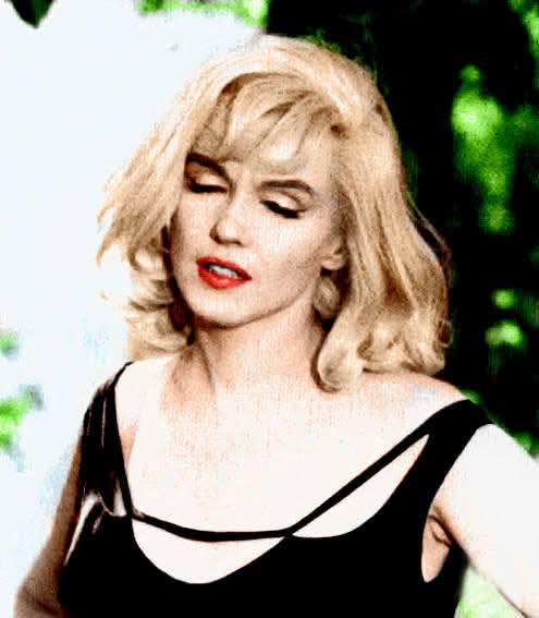 Clubpassionmar2's tweet photo. Own color work so please do not share it on another group or page other than this one without quoting my name and agreement. Thanks for your understanding.
#marilynmonroe #Marilyn #clubpassionmarilyn #colorisation #ColorWork #ingemorath https://t.co/IhVs3lwE8L