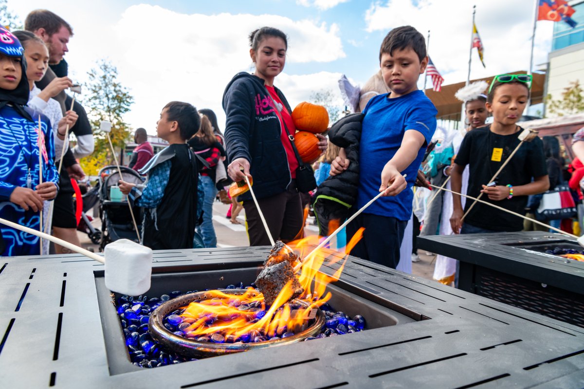WheatonMD's tweet image. 🎃✨ What an amazing day at HalloWheaton! From costumes and pumpkin decorating to spooky music, games, crafts, and s’mores  — the plaza was full of laughter and community spirit. 👻💛 Thanks to everyone who joined the fun! #WheatonMD #FallFun