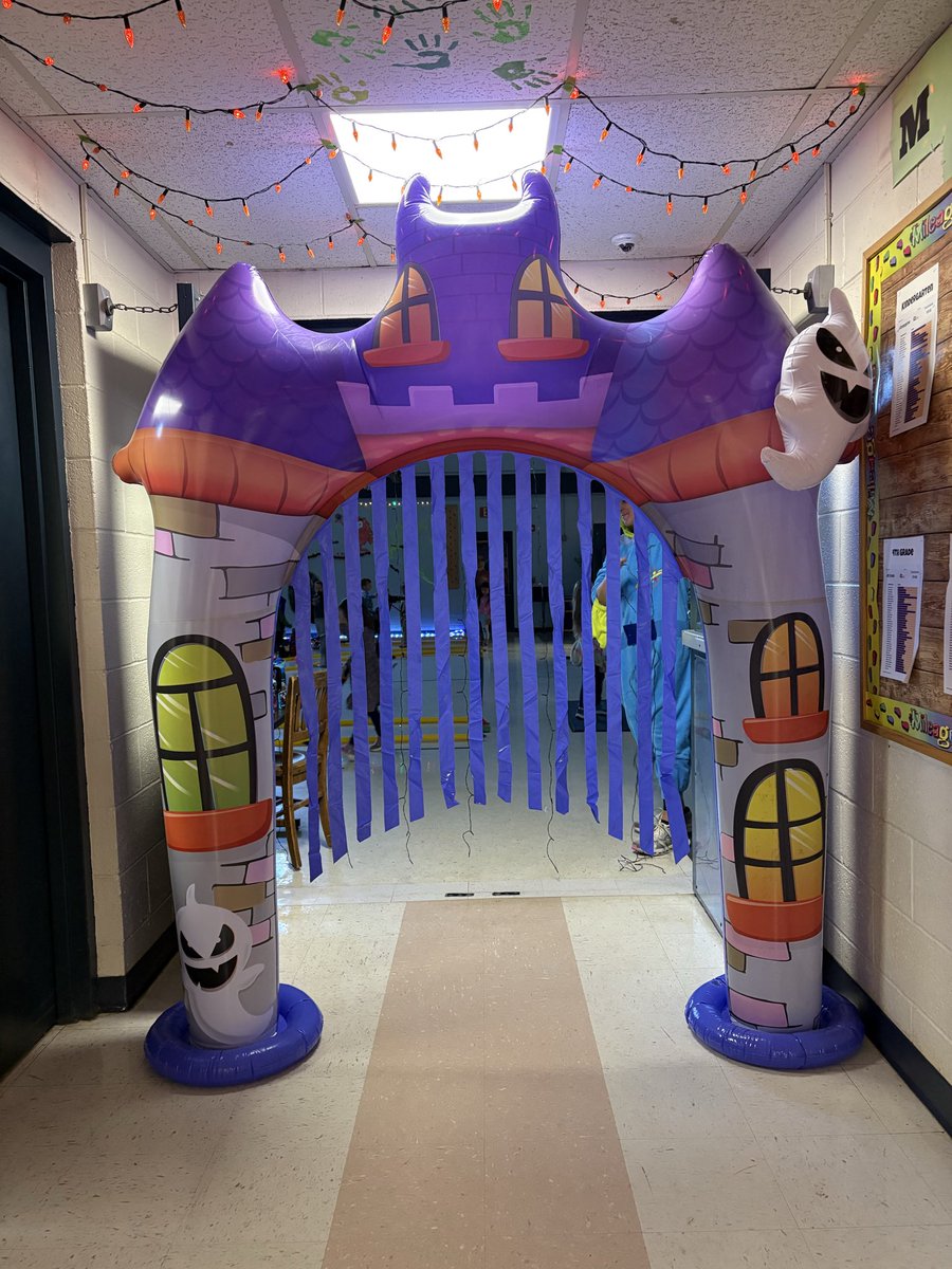 StillwaterK6's tweet photo. Outstanding job by our PE teachers for transforming our gym into a 12 hole mini golf course to celebrate Halloween week. #Halloween2025 https://t.co/vwcLTLWDQd