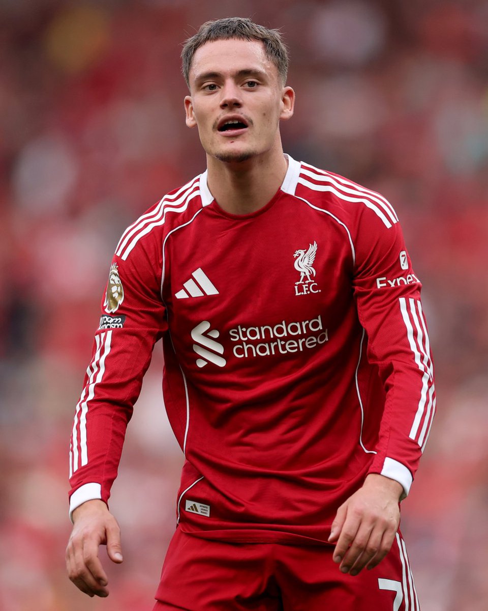 chadoxweb3's tweet image. It’s quiet because it’s Liverpool If it was United, Sky Sports would host a special 😤🔴 #MUFC #PremierLeague