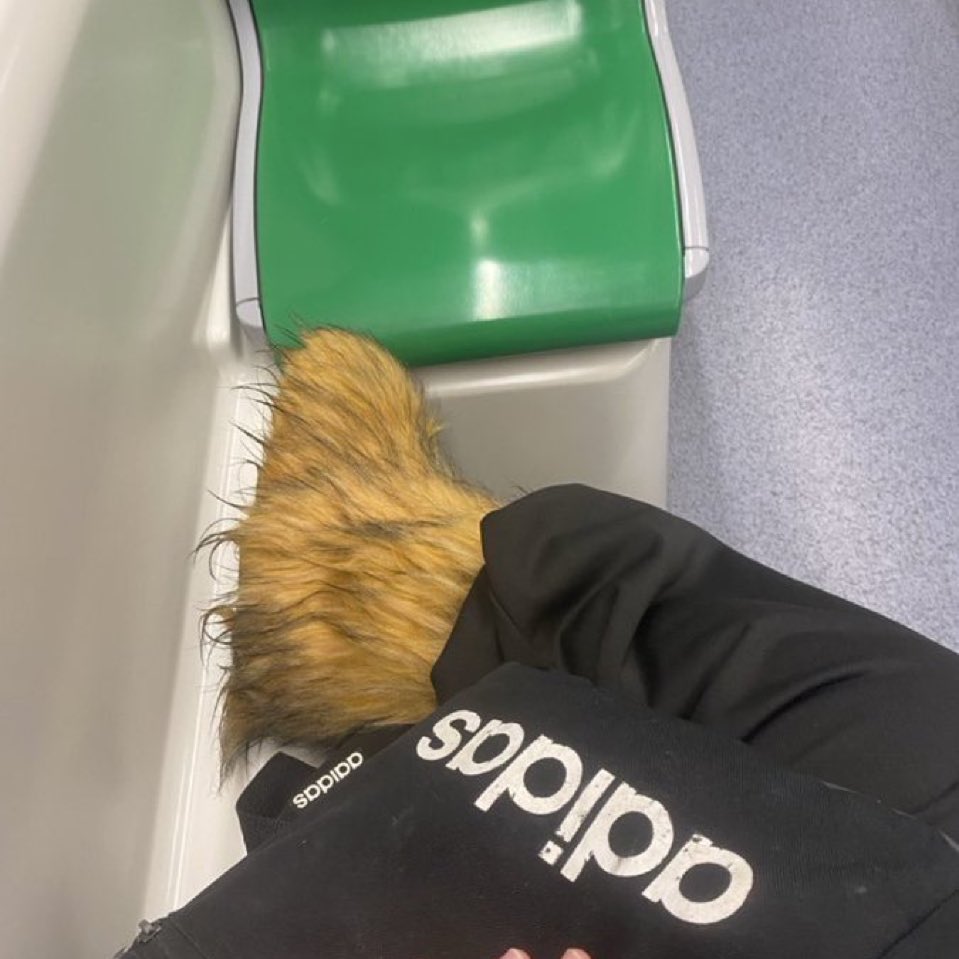 padrura's tweet photo. pues volviendo ya del curro.,,,,… día largo ya con ganas de ver a las crianças, https://t.co/Mue2kRNRQc