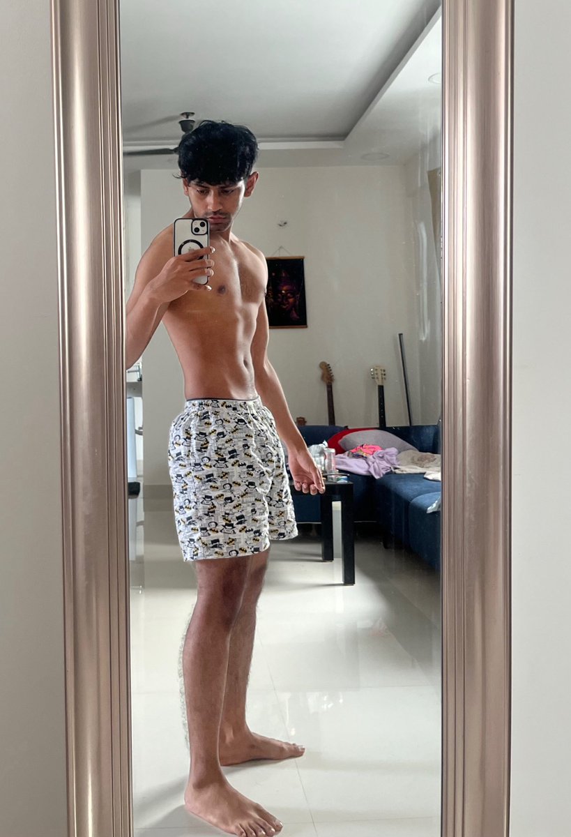 MONOSEXUA's tweet image. I cannot focus on anything but u &amp;gt;.&amp;lt;