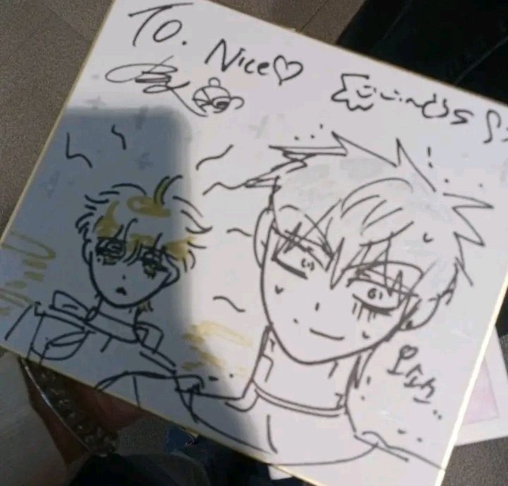 dailylukatill's tweet photo. Luka looks so stupid in this shikishi 😭 https://t.co/meotWzAvO8