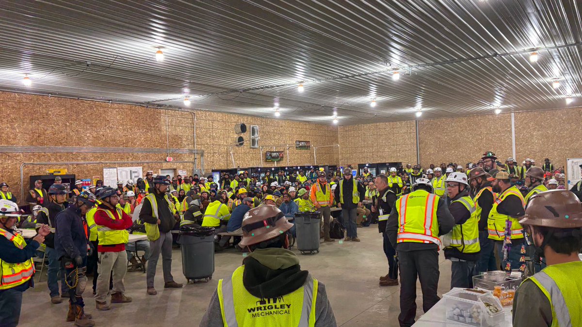 Polaris Forge 1 Phase 1 is live. ⚡️50 MW. Delivered on schedule for CoreWeave’s most advanced AI workloads. $APLD

A new standard for speed and scale in the AI era.

Learn more: ir.applieddigital.com/news-events/pr…