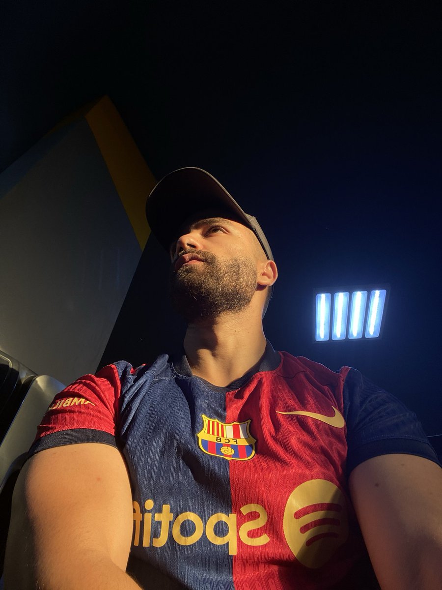 BashirJoud's tweet photo. At gym

visca barca visca catalunya💙❤️ https://t.co/DgJJ2uLy2q