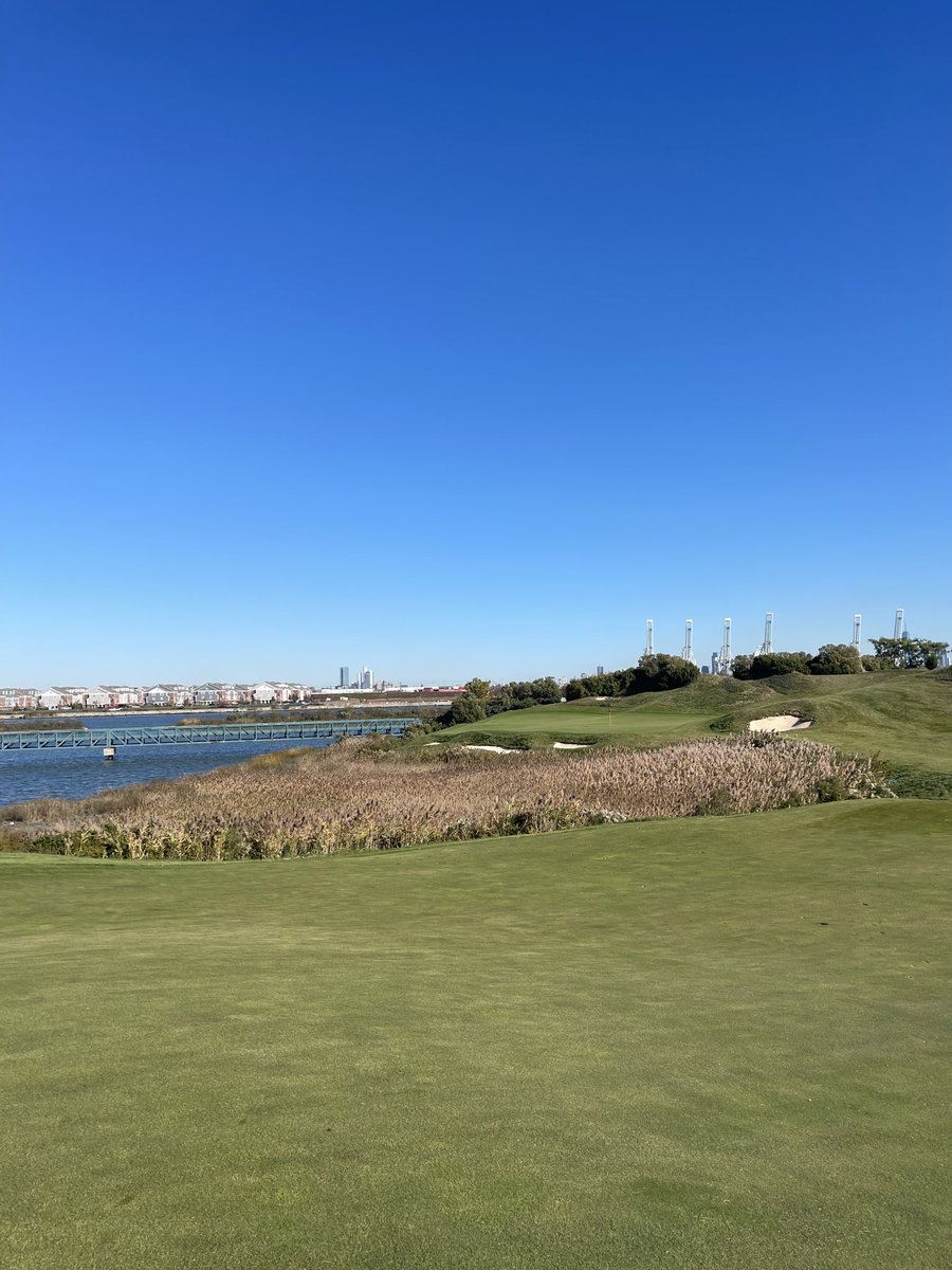 PullCutss's tweet image. Not a bad spot for a Monday match. The views were pretty solid.