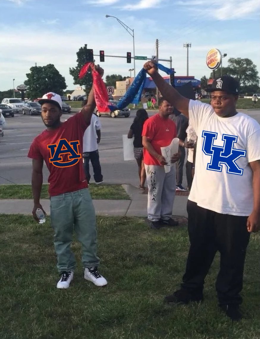 Auburn Fans                 Kentucky Fans

                               🤝 

    Wanting to lose for Jon Sumrall