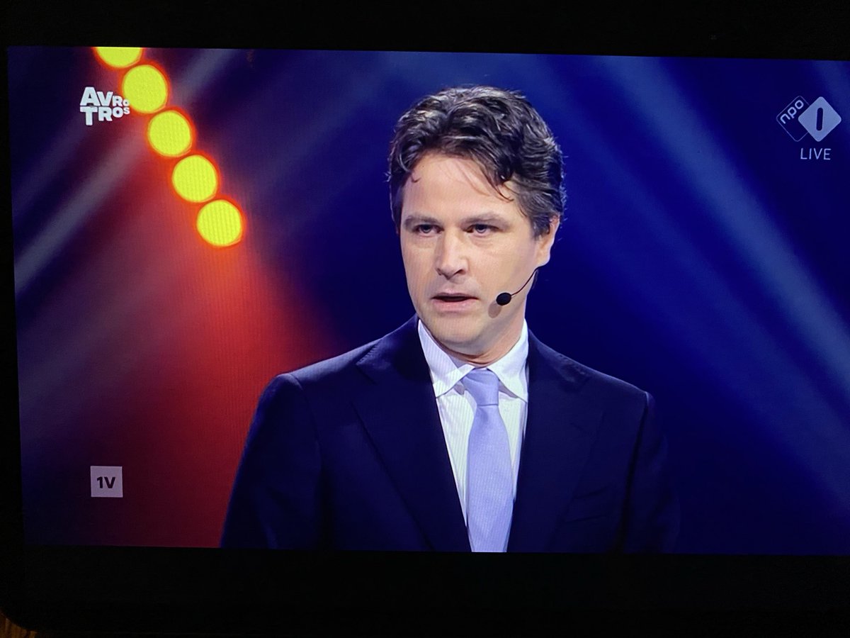 “Kan de politiek alsjeblieft weer normaal doen!”

Spijker op zijn kop van <a href="/HenriBontenbal/">Henri Bontenbal</a>.