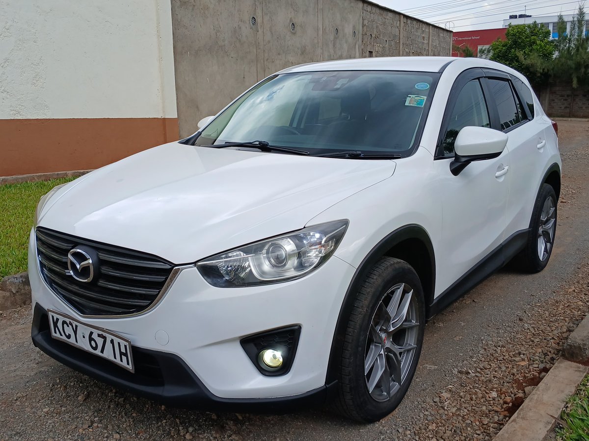swiftmikes's tweet image. FOR SALE: 2013 MAZDA CX5 DIESEL
2.2L Skyactiv-D
173HP / 420Nm
6-Speed Auto 
Cruise Control
Leather Seats
💰 KES 1.48M
📞 0792 806474.