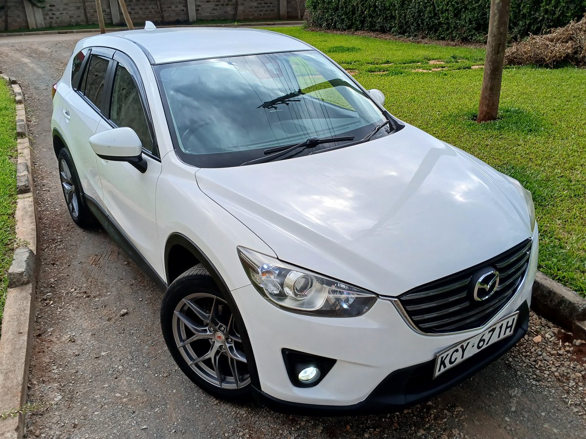 swiftmikes's tweet image. FOR SALE: 2013 MAZDA CX5 DIESEL
2.2L Skyactiv-D
173HP / 420Nm
6-Speed Auto 
Cruise Control
Leather Seats
💰 KES 1.48M
📞 0792 806474.