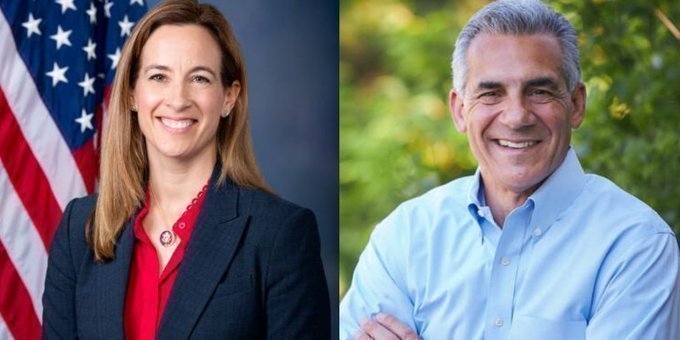 IAPolls2022's tweet image. NEW JERSEY POLL - Governor 
🟦 Mikie Sherrill: 47%
🟥 Jack Ciattarelli: 46%
🟨 Vic Kaplan: 1%
⬜ Not sure: 4%
Unaffiliated: Ciattarelli 48-39%
——
• @coefficientpoll (R) | 10/23-27
• D46/R37/I17 | 995 LV | ±3.27%
coefficient.org/new-jersey-sta…