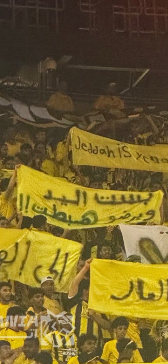 _halabi_'s tweet photo. @U5P6r @HamatooALsubhi الركوع لله وحده ياطحلب قديم، وانت زعلان عشان نزولك على ركبك للبلطان ما جابلك نتيجة غير زنوبة تنزلك ل يلو؟ https://t.co/q1PLSab38M