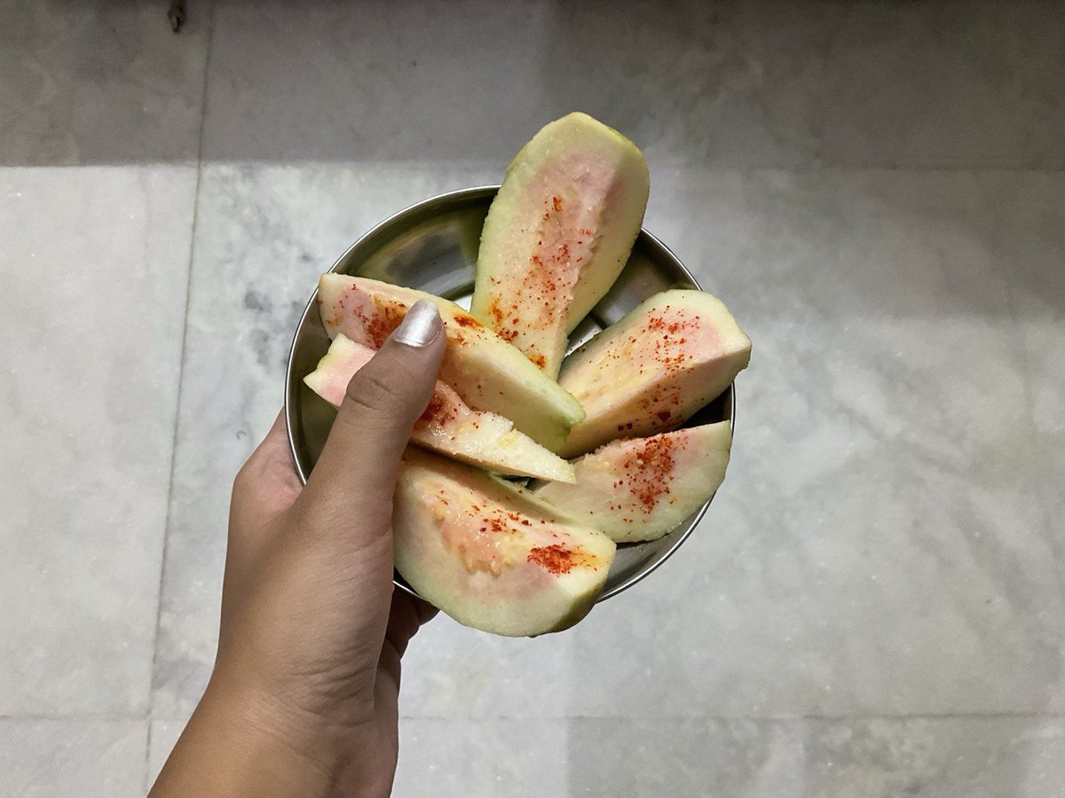 dhwanimoney's tweet photo. This is the perfect late night snack. (Healthy and chatpata)
Convince me otherwise. https://t.co/MFR6Zxu9gT