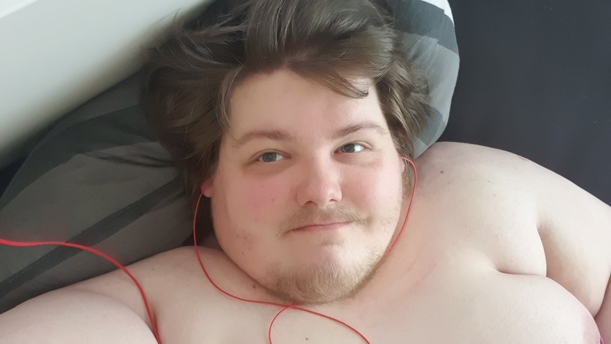 Sascha 🔞 tweet media