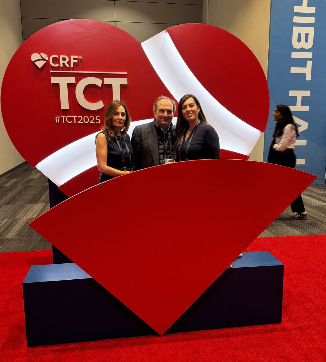 Grateful to <a href="/TCTMD/">TCTMD</a>  <a href="/jgranadacrf/">Juan F. Granada</a> for inviting me to be part of this inspiring session “Upstream management of aortic stenosis” alongside leading experts in the field…and for the unique experience of seeing the world from the Main Arena 🙌🏻 

And, as always, a pleasure to share it