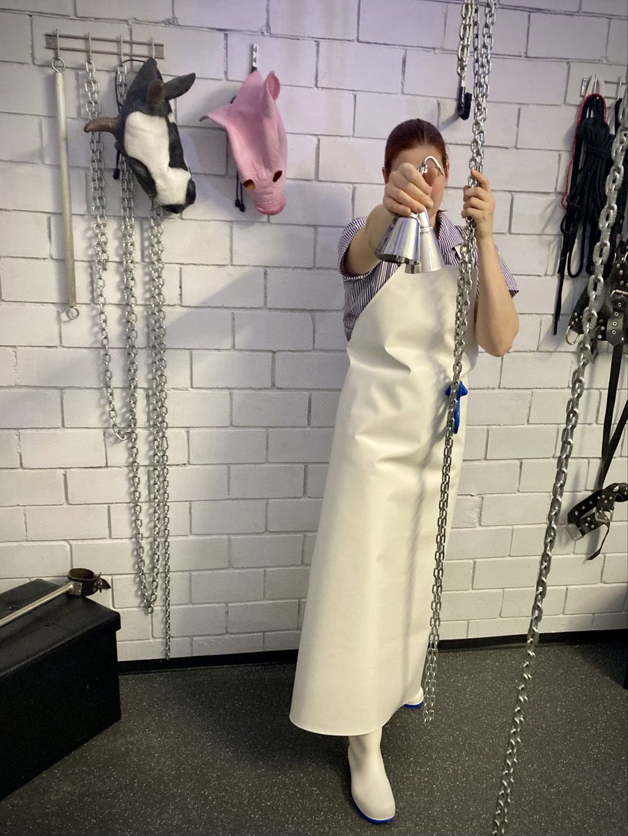 Herrlich, wenn sich die Männerschweine in meine Metzgerei begeben. Kein Grunzen und Quieken ändert etwas an meiner Entscheidung, Dich zu schlachten!