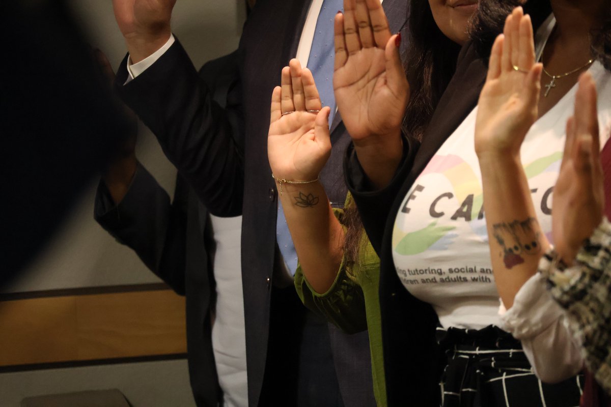 Nv8thC's tweet image. 40 CASA volunteers will swear an oath today at noon at family court to advocate for abused and neglected children. The largest class ever! Visit casalasvegas.org to become a CASA volunteer