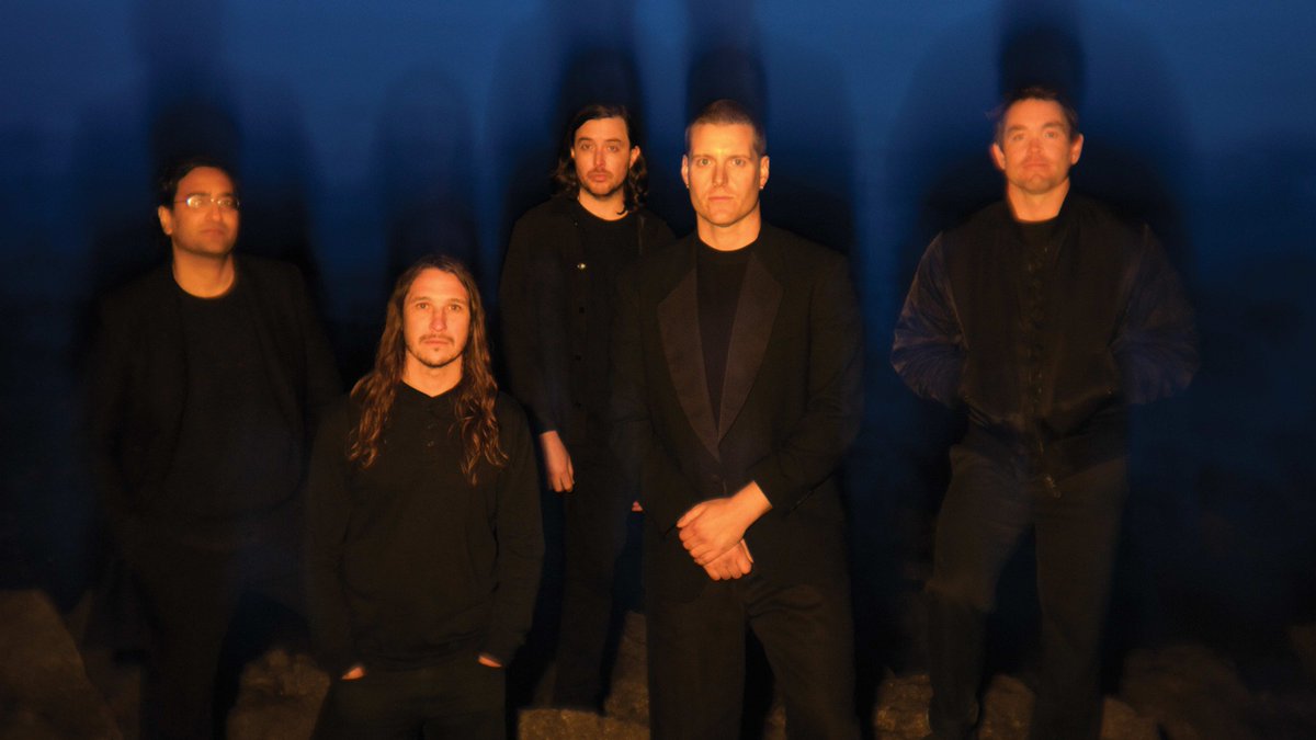 😇DEAFHEAVEN discuss DEFTONES influence and being the heaviest band on Dia De Los Deftones 2025
revolvermag.com/feature/i-love…