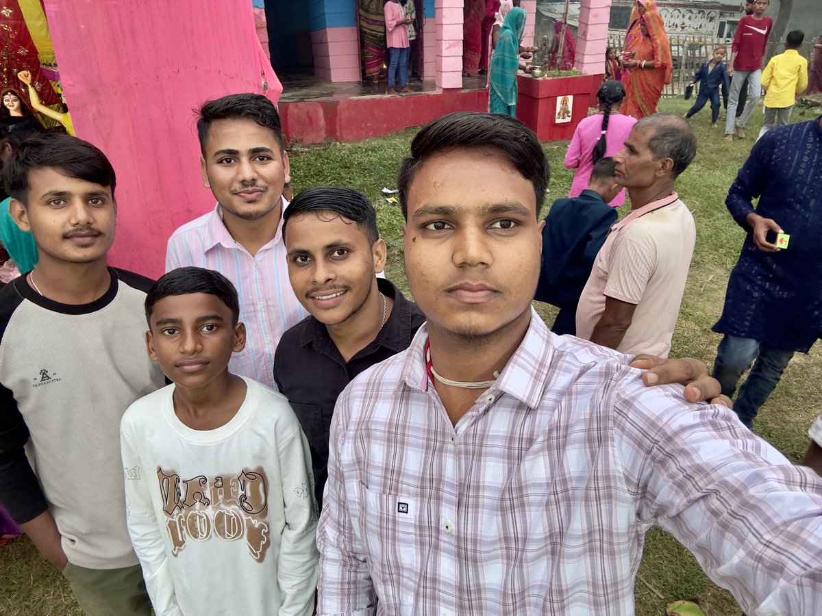 rishikeshgoit's tweet photo. जहां ढलता सूरज भी उम्मीद जगाए 
वही है छठ, वही है बिहार🌼🕉️ https://t.co/MnhOyLRtA6