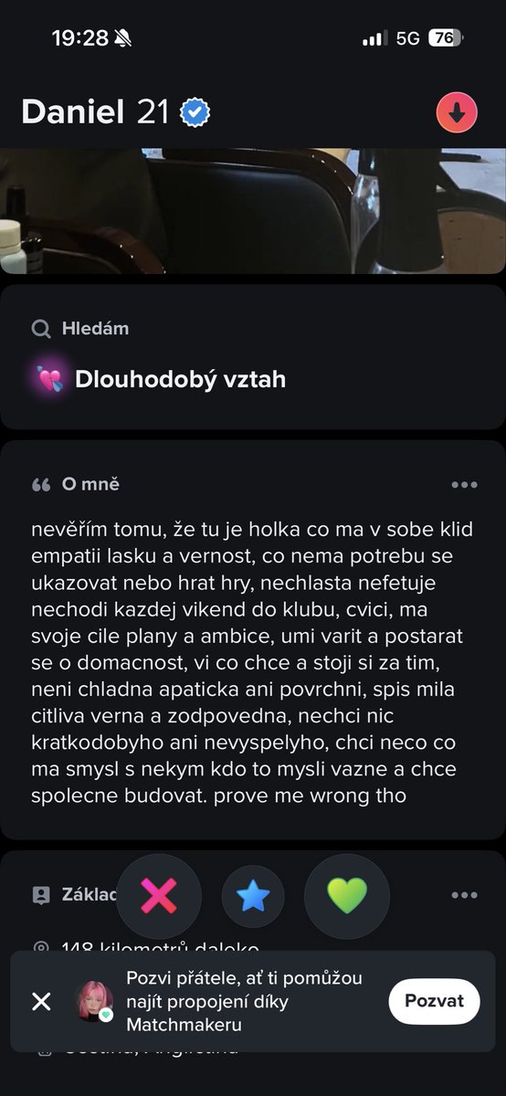 barunone's tweet photo. typek ma vetsi naroky nez ja https://t.co/lNKPzUjmrJ