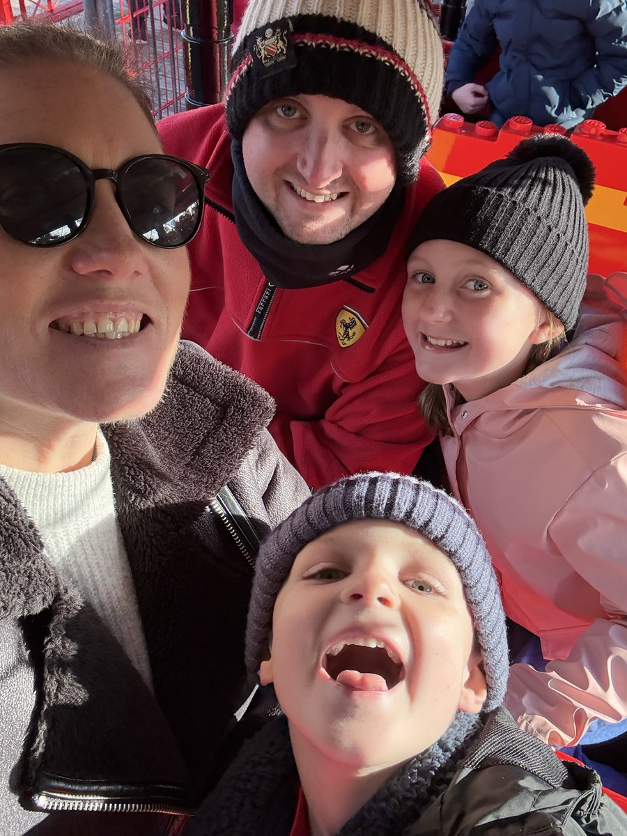 aimeetrixy's tweet image. Take two at LEGOLAND Billund! 🎢 New rides, same LEGO magic. Can confirm: still the happiest bricks on Earth. 💛 #LEGOLANDBillund #LEGOFun