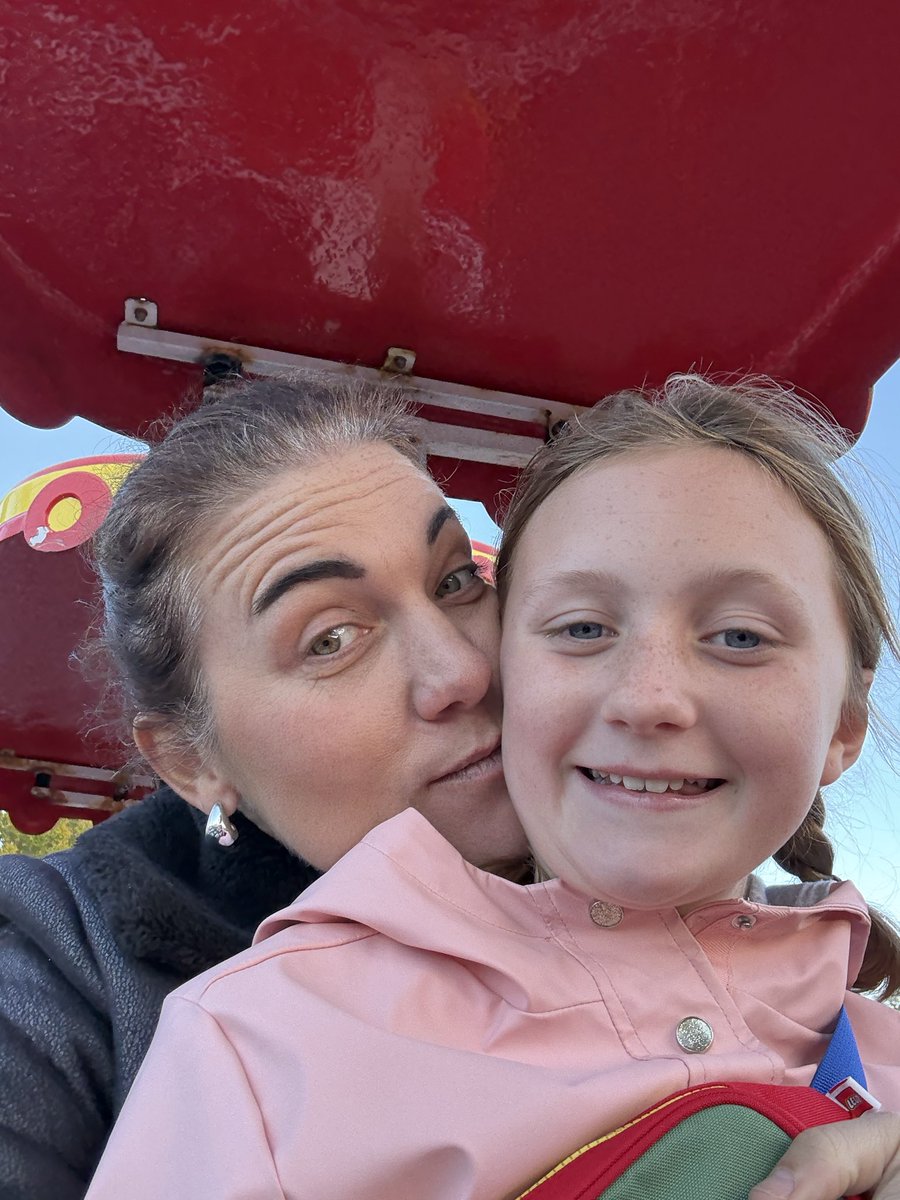 aimeetrixy's tweet image. Take two at LEGOLAND Billund! 🎢 New rides, same LEGO magic. Can confirm: still the happiest bricks on Earth. 💛 #LEGOLANDBillund #LEGOFun