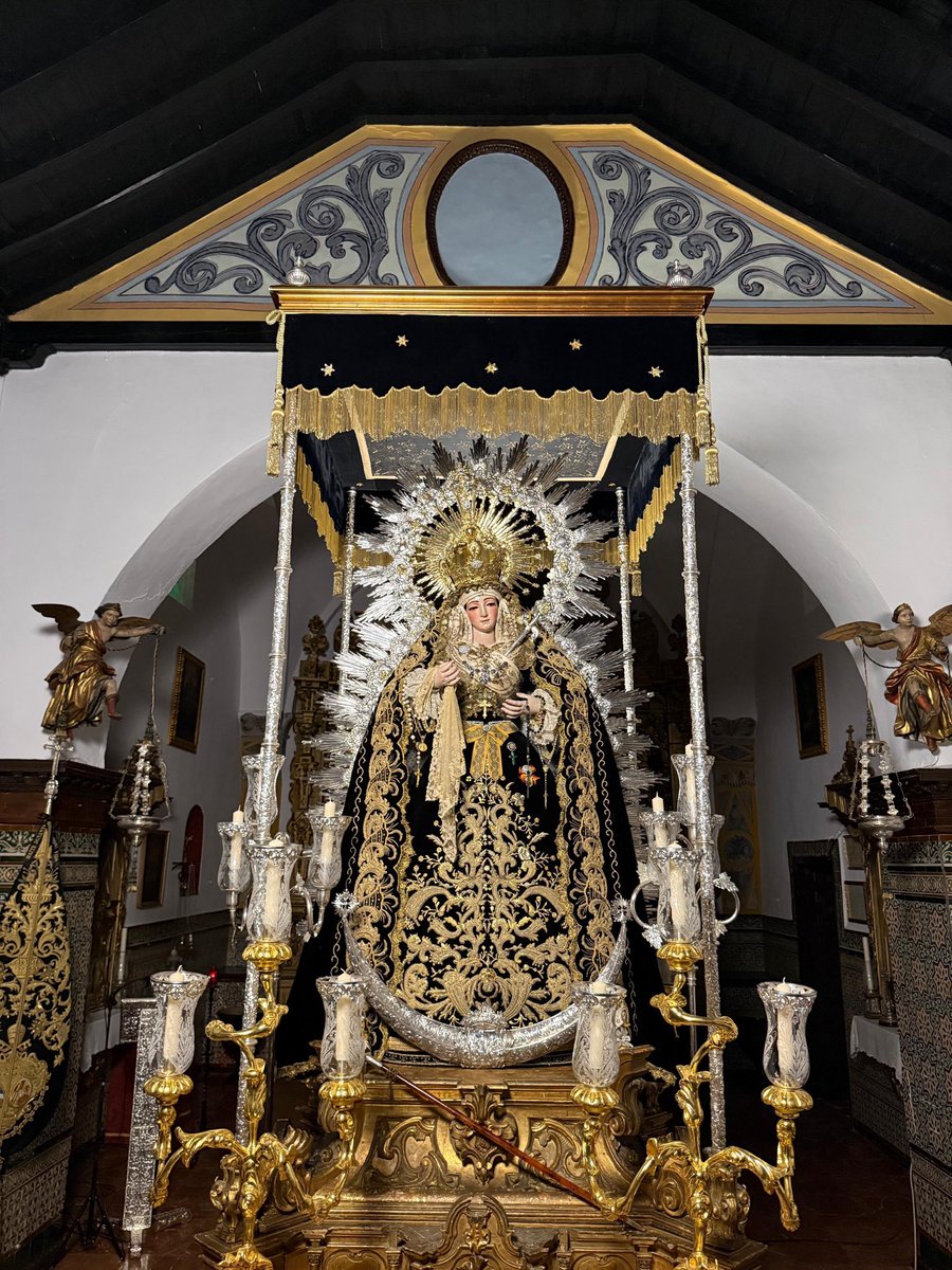 mabernalsanchez's tweet photo. ¡La Sangre de Gerena! 

El terno, la rafaga, las caídas, la peana… y la virgen. Saquen sus baberos. https://t.co/DQRByLxYpI