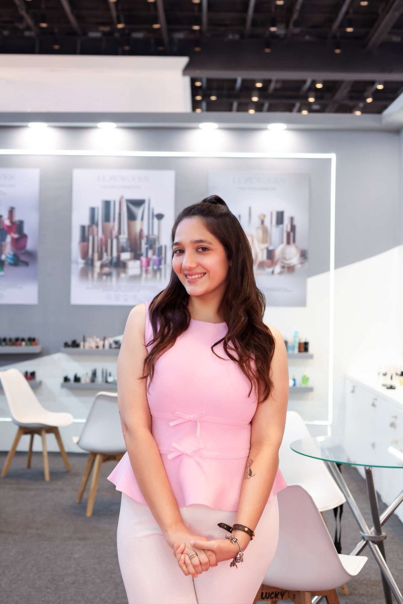 “Supersafe Beauty” from Mumbai to the world!!
Meet Simran Kamra ’24 MBA, Director of Innovations at her family’s brand Juice Cosmetics, a clean beauty company redefining makeup with safe, high-performing ingredients.  Learn about her inspiring journey:  business.ucr.edu/news/2025/10/2…