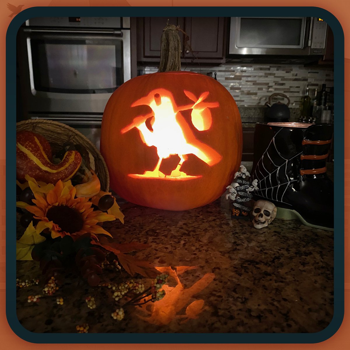 👻 Halloween vibes have hit the nest 🎃

Happy Halloween from all of us here at Sackbird Studios!

Show us your pumpkin carvings! Tag us or share your spooky creations below.

#HappyHalloween #SpookySeason #PumpkinCarving #SackbirdStudios #GamesMadeByFriends #BuiltInBaltimore