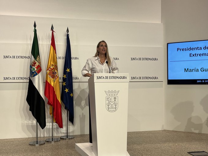 Adelanto electoral en Extremadura.
María Guardiola convoca elecciones para el 21 de diciembre.