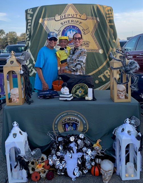 Our CPSO deputies had a spooktacular time at the LeBleu Settlement Trunk or Treat last week! 👻🍬
We loved seeing all the creative costumes and handing out treats to the little ghosts and goblins who stopped by.