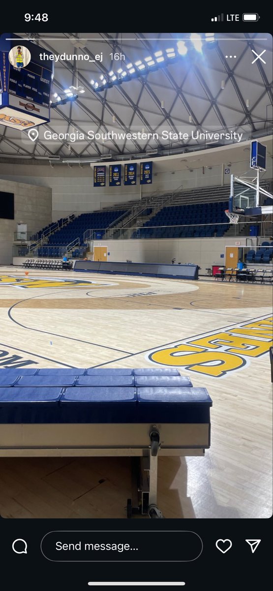 ej_coley93's tweet image. Thanks to @coachO_GSW @CoachFaison_GSW @GSW_MBASKETBALL for a great visit. Work continues!!

@KyleSandy355 @Relentless_Hoop @prepsrecruit @CHS_DawgHouse