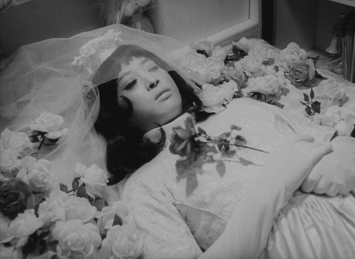 _esthesie's tweet photo. Funeral Parade of Roses - Toshio Matsumoto https://t.co/uVcDMy13kL