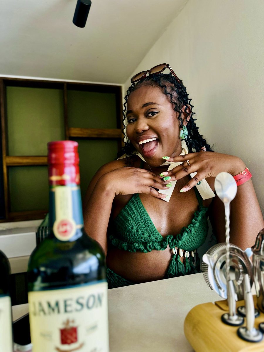 Milla On The Rocks 🍀🥃 tweet media