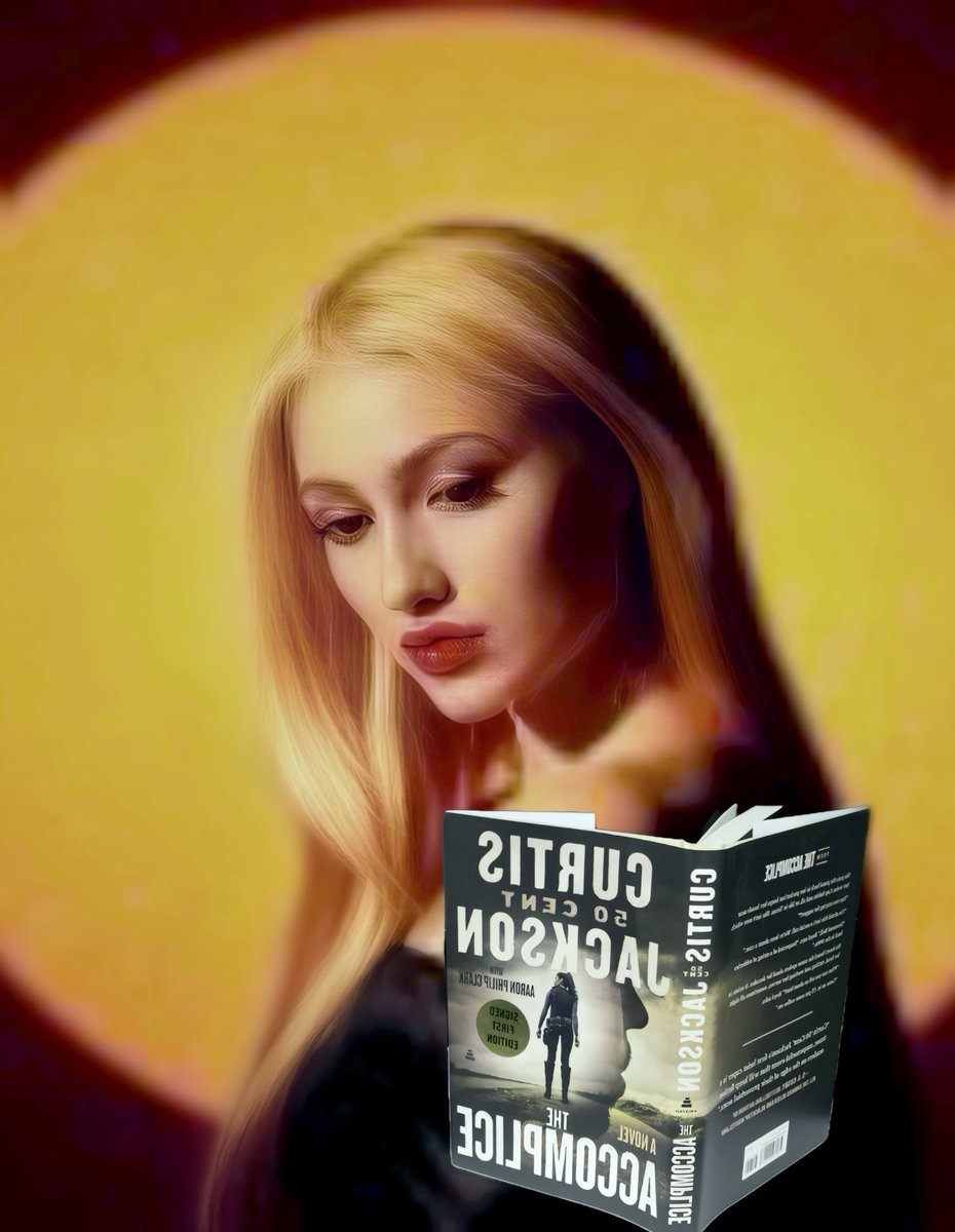 AneMariYi's tweet image. With love for reading &amp;amp; writing ❣️
#BookTime #Accomplice #50cent