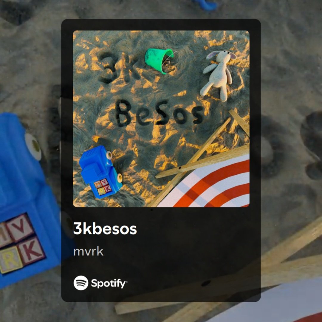 laura°•☆ tweet media