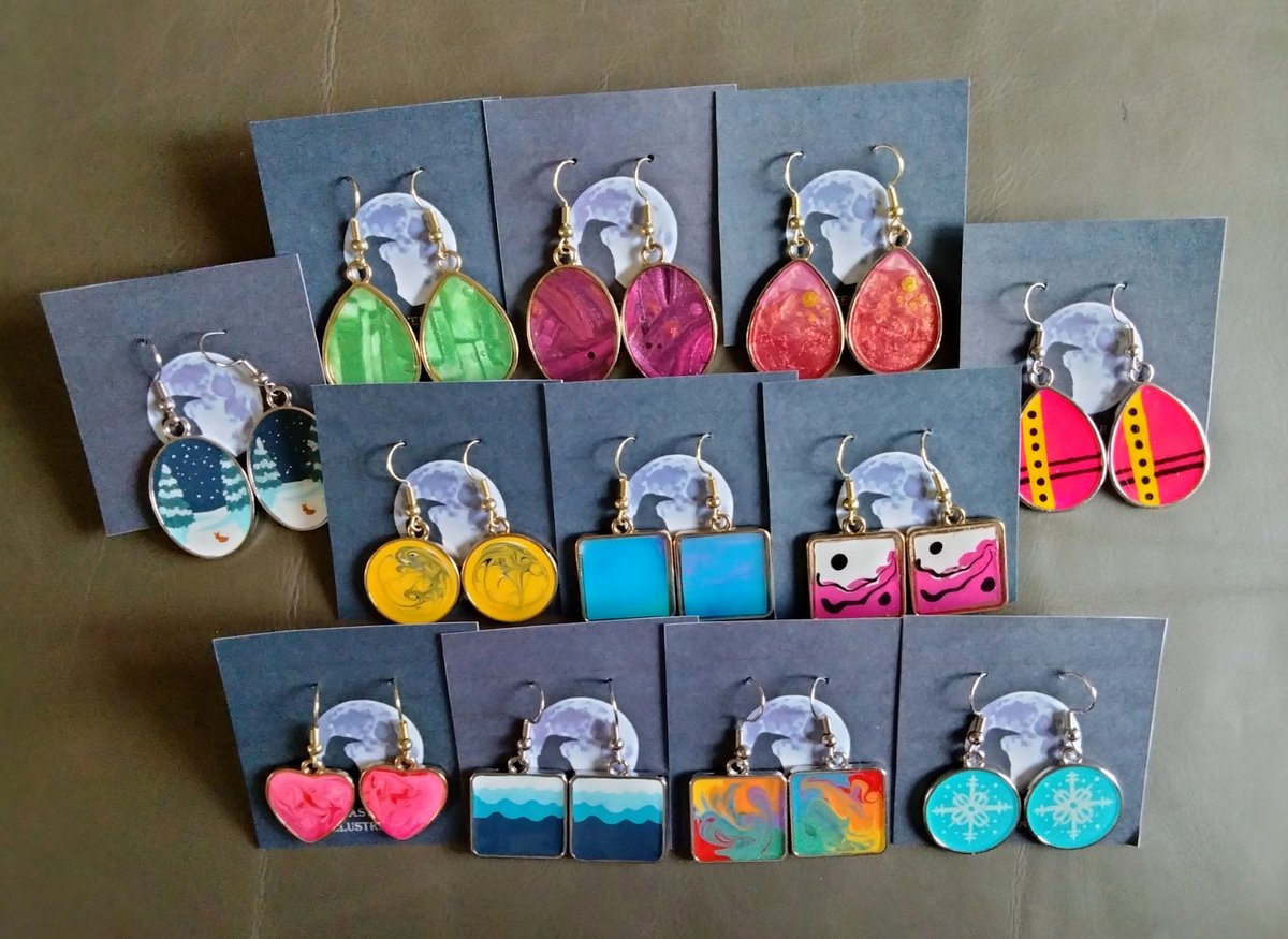 AlabasterRaven1's tweet photo. Just in time for the holidays, I'm re-establishing my Etsy! Shop for unique items and one-of-a-kind art, all hand-crafted by yours truly. Items will continue to be updated until the full inventory is available. Interested in variations or commissions? Feel free to contact me! https://t.co/mcj02F4rsH