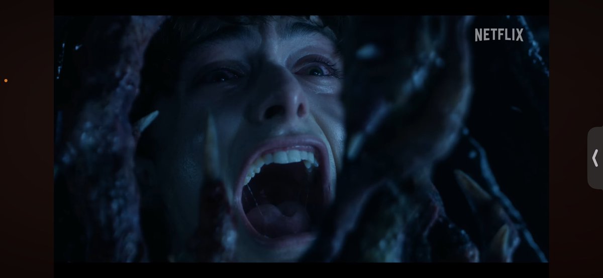 MiraculouslyRed's tweet image. I have not seen a single person talk about this hello? #StrangerThings5