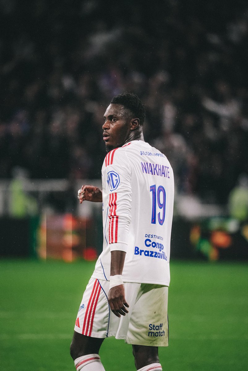 moussa_nkt's tweet image. Quelle soirée 🤩

Dans un stade en feu, félicitations à tout ce groupe pour une nouvelle victoire précieuse face a une belle équipe de notre @ligue1mcdonalds 💪

Grosse pensée à mon petit frère Malick, bon rétablissement, Love U ❤️

#stepbystep #allezol